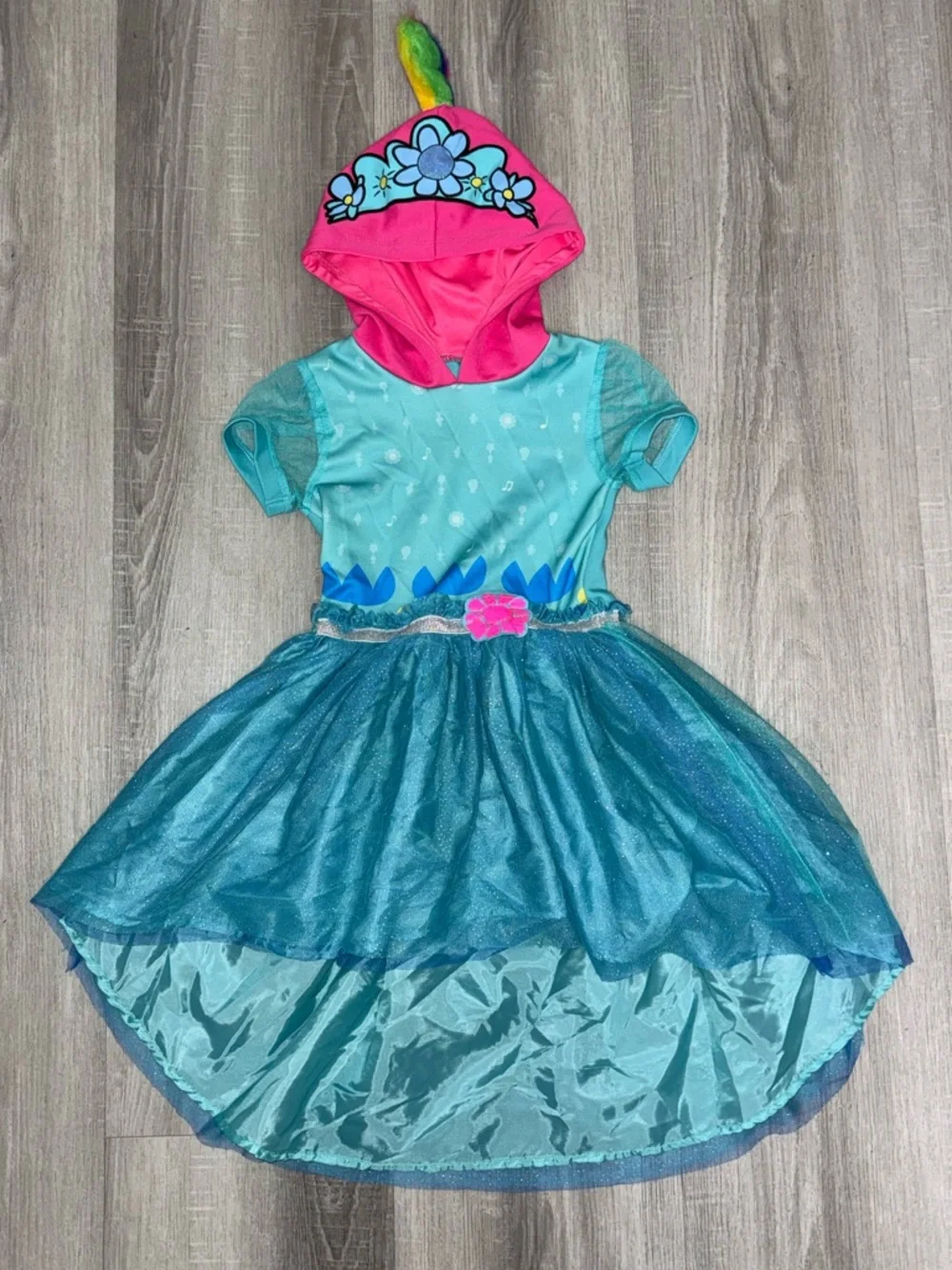 Bundle of 2 LOL Surprise & Trolls World Tour Hooded Dress Costumes XS (4/5)
